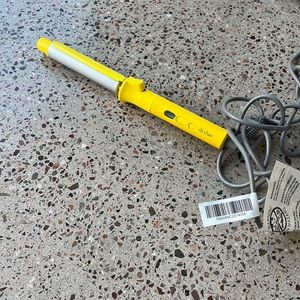 Drybar rotating barrel curling iron